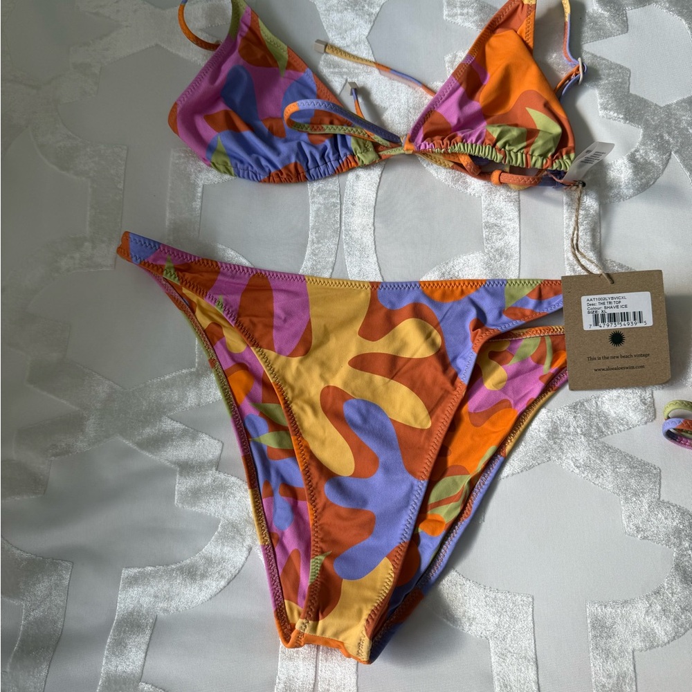Colorful Abstract Bikini Set - Picture 3 of 3